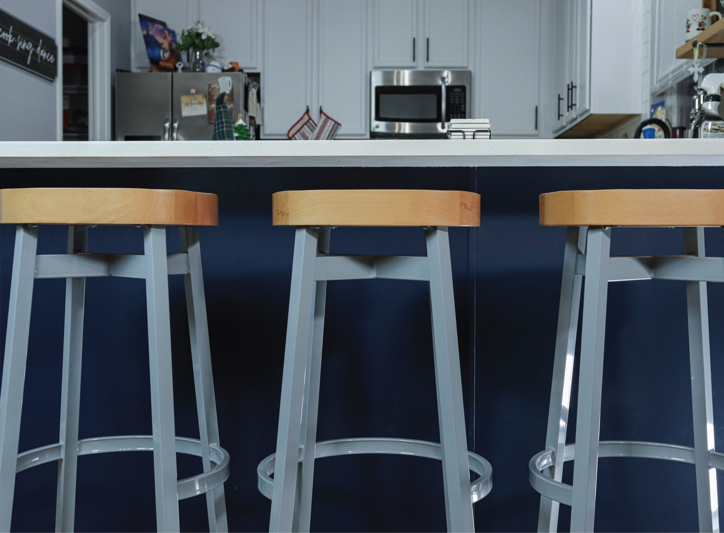 The Chic Seat - Signal Grey